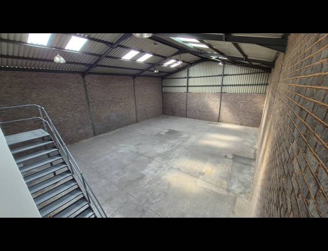 280M² FACTORY TO LET IN ANDERBOLT